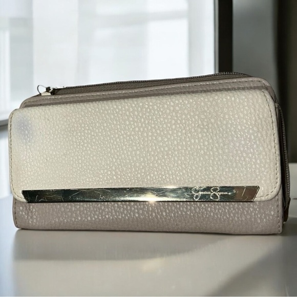Jessica Simpson Zip Around Long Wallet on Chain Crossbody - Picture 1 of 11